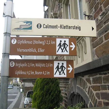 Comfortable Holiday Near Vineyards In