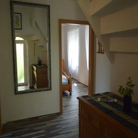 Comfortable Holiday Near Vineyards In Vakantiehuis *