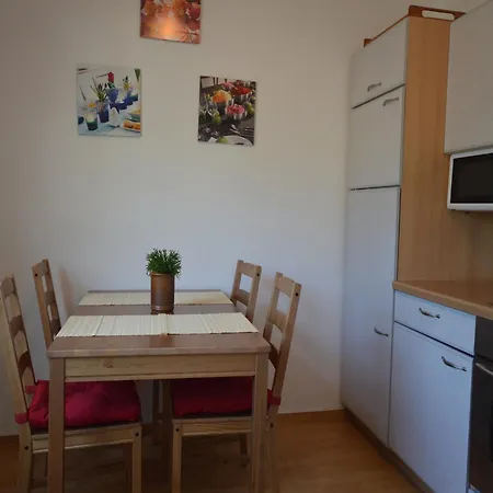 Vakantiehuis Comfortable Holiday Near Vineyards In Bremm